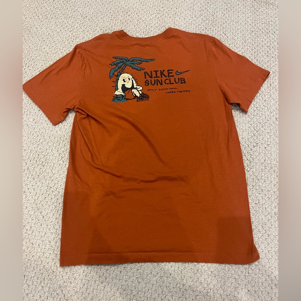 Nike t-shirt